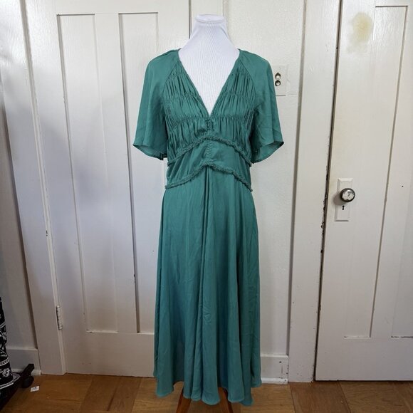 Chelsea28 Dress L Large Dark Green Short Flutter Sleeve Midi Festive Party - Picture 1 of 8